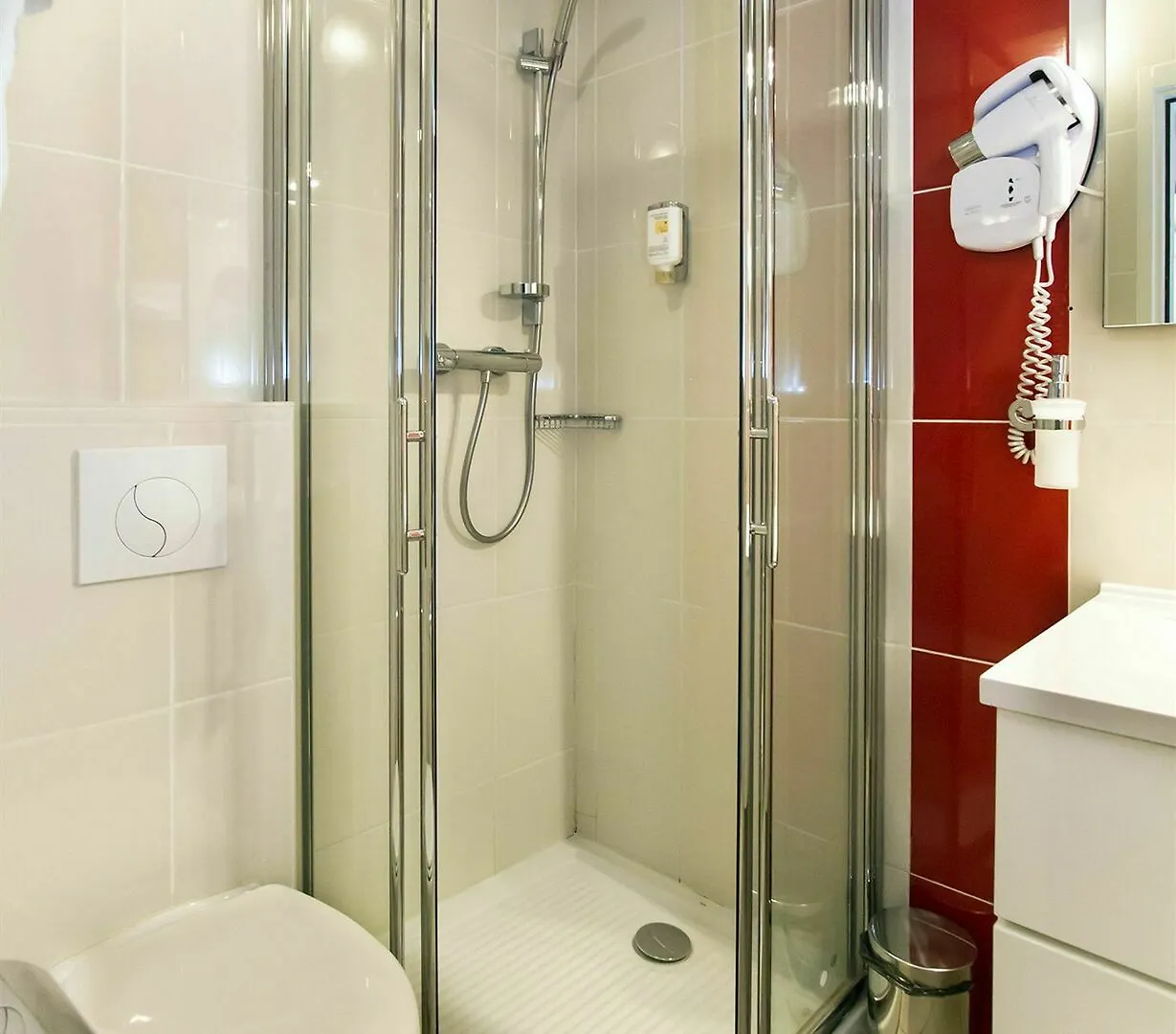 Florella Jean De Riouffe Apartment Cannes France